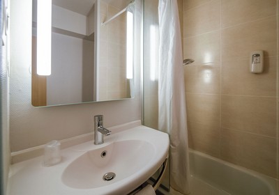 hotel nantes atlantis salle de bain